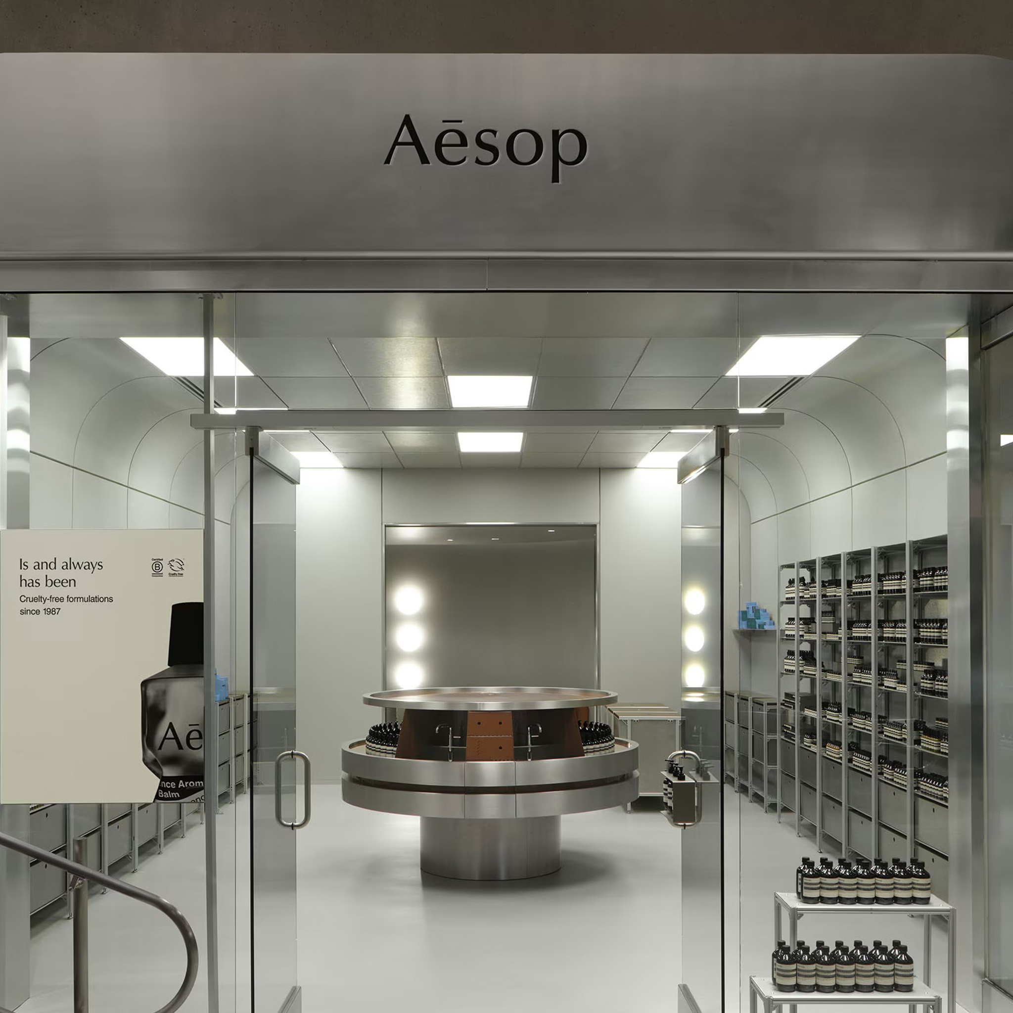 05_Aesop_Bellevue_Square_Hero_Bleed_Desktop_2880x1620px.jpg